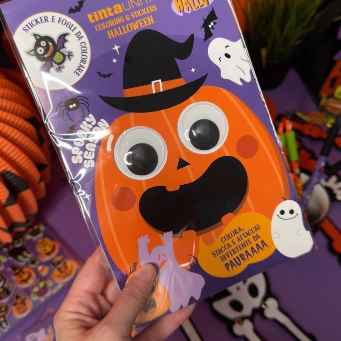 Tinta Unita, Set 2 Coloring e Stickers Halloween, Album da Colorare con 36 Adesivi